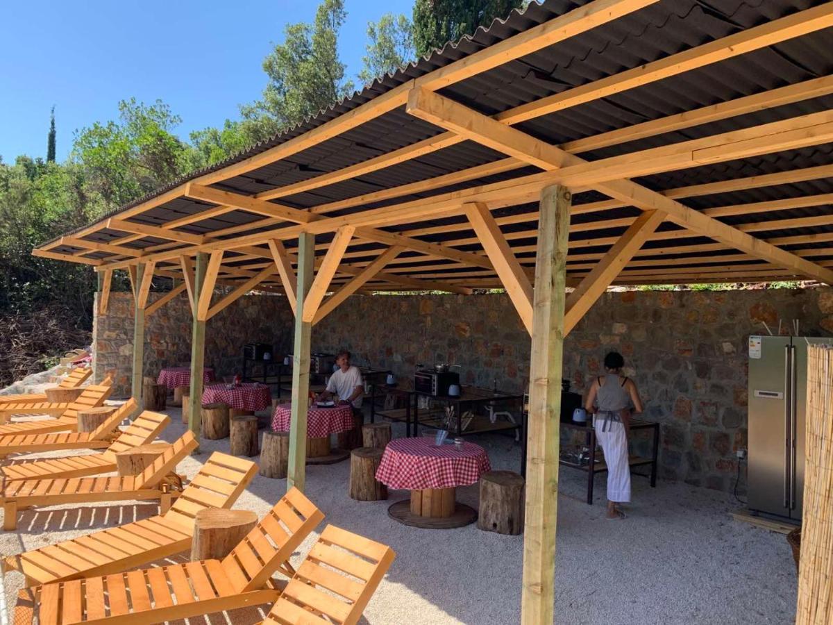 Bigova Glamping Hotel โกตอร์ ภายนอก รูปภาพ
